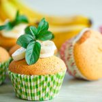 Банановые маффины с корицей