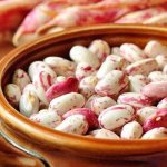 Фасоль в тарелке