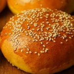 Как приготовить булочки для бургеров в домашних условиях?