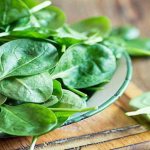 Как употреблять шпинат в пищу. Рецепты салатов, супов, блюд, в сыром виде