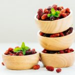 Как выглядит, цветет и где растет шелковица? изображение