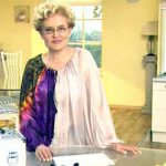 Количество вопросов и обращений выросло, когда зрители заметили, что сама ведущая от программы к программе выглядит все свежее и стройнее: именно тогда впервые заговорили о диете Малышевой.