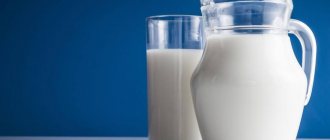 молоко в графине