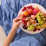 Не лучше конфет: 10 наиболее калорийных фруктов