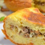 Пирог с капустой и фаршем — 8 рецептов, как приготовить в духовке и мультиварке