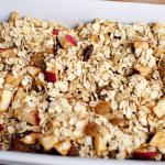 Простой рецепт шарлотки с овсяными хлопьями