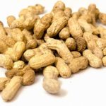 Сырой арахис: полезность, вред, объем калорий